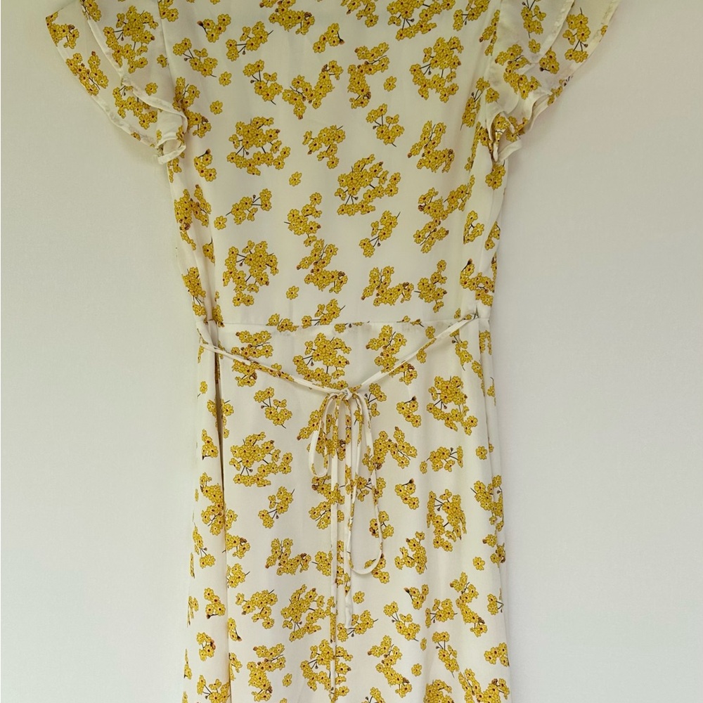 Elegant Yellow Floral Midi Dress - Picture 7 of 8